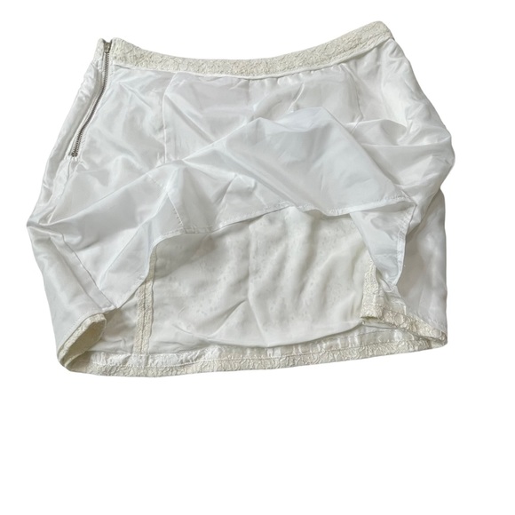 Vince Camuto St. Tropez Ivory embroidered skirt size 14 - Picture 10 of 16